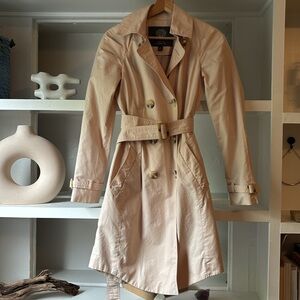 Vince Camuto petal pink tan Trench Coat tortoise buttons